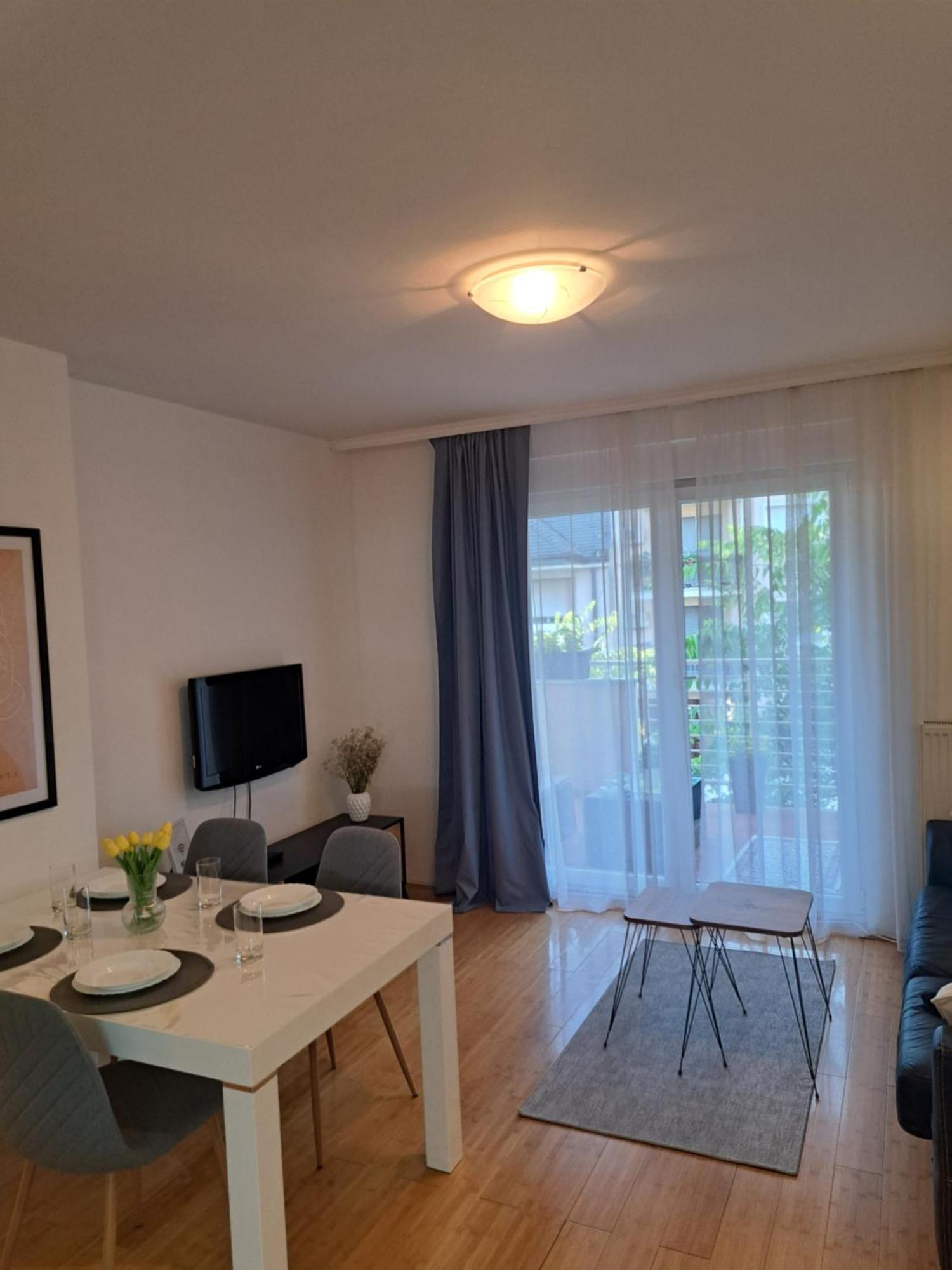 Teanta Apartman Sombor Exteriör bild
